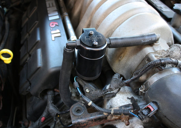 J&L 05-10 fits Dodge Charger 6.1L Hemi Passenger Side Oil Separator 3.0 - Black Anodized