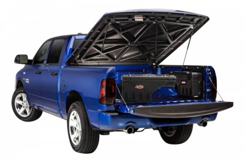 UnderCover 2022 fits Nissan Frontier Ext/Crew All Beds Drivers Side Swing Case - Black Smooth