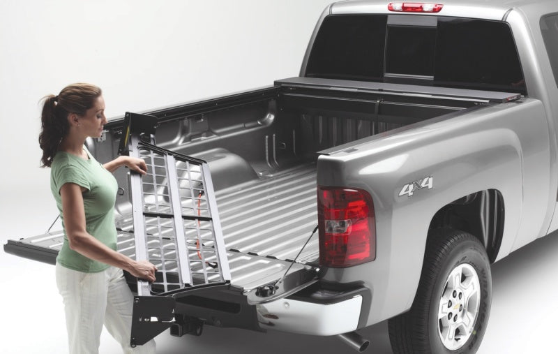 Roll-N-Lock 20-22 fits Jeep Gladiator (60in. Bed Length) Cargo Manager