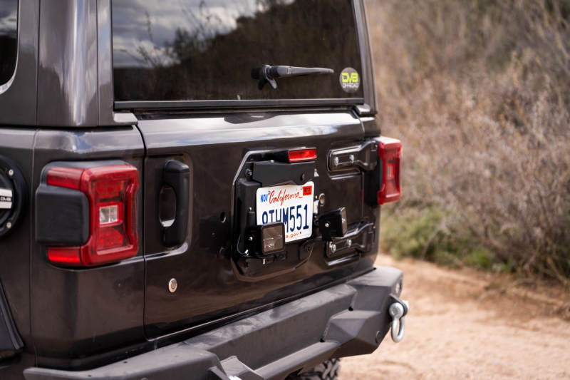 DV8 Offroad 18-22 fits Jeep Wrangler JL Spare Tire Delete Kit w/Light Mounts