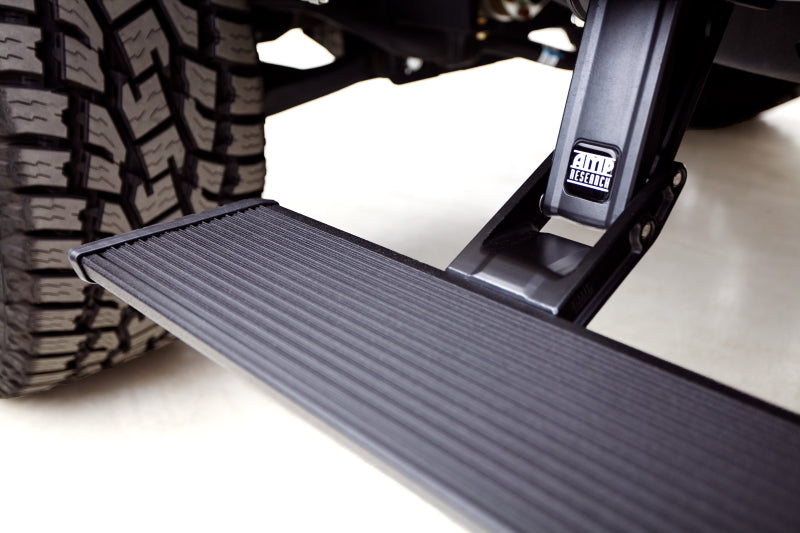 AMP Research 20-23 fits Jeep Gladiator (Launch/Overlnd/Rubicon/Sport/Sport S) PowerStep Xtreme - Black